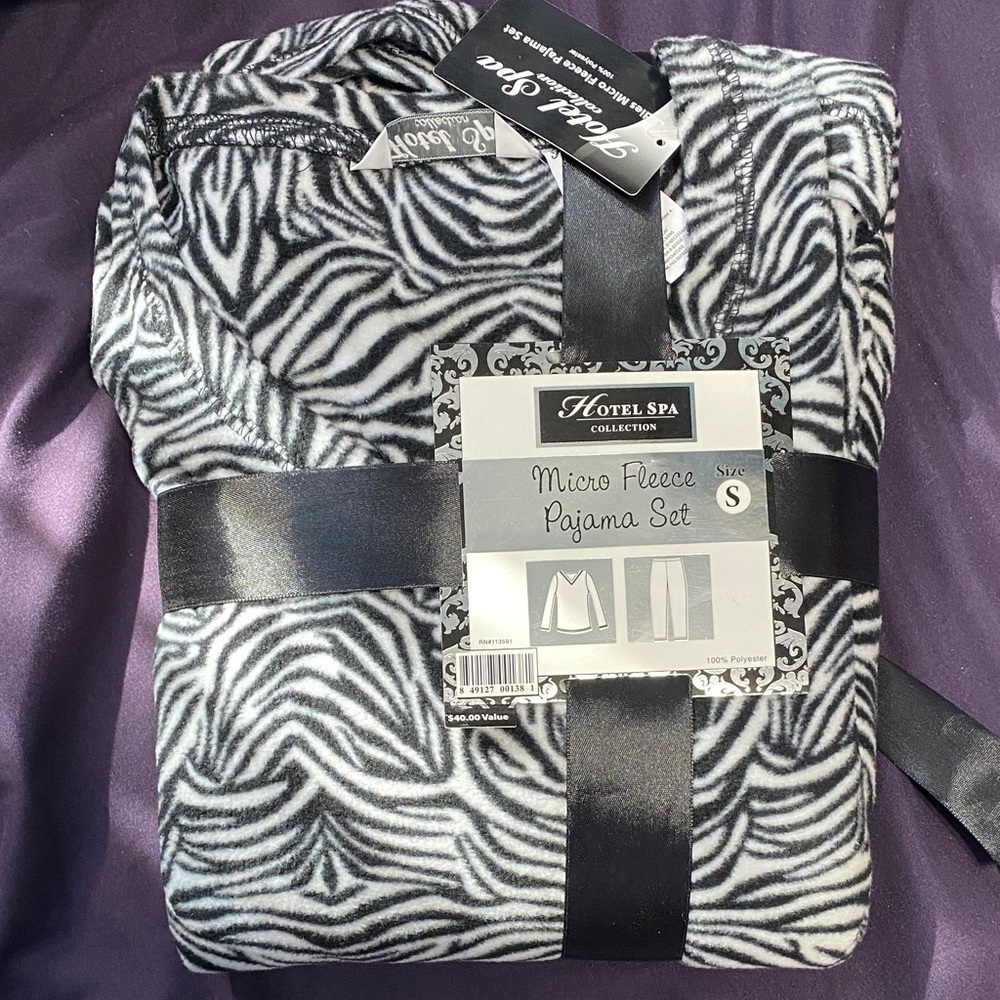 Hotel Spa Zebra Print Pajama Set